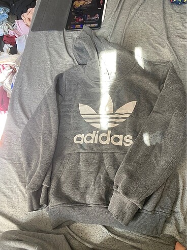 m Beden adidas sweatshirt