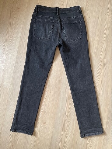 26 Beden Moschino jean