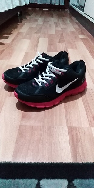 nike spor