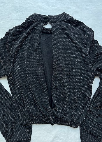Zara Siyah Sırt Detaylı Simli Bluz