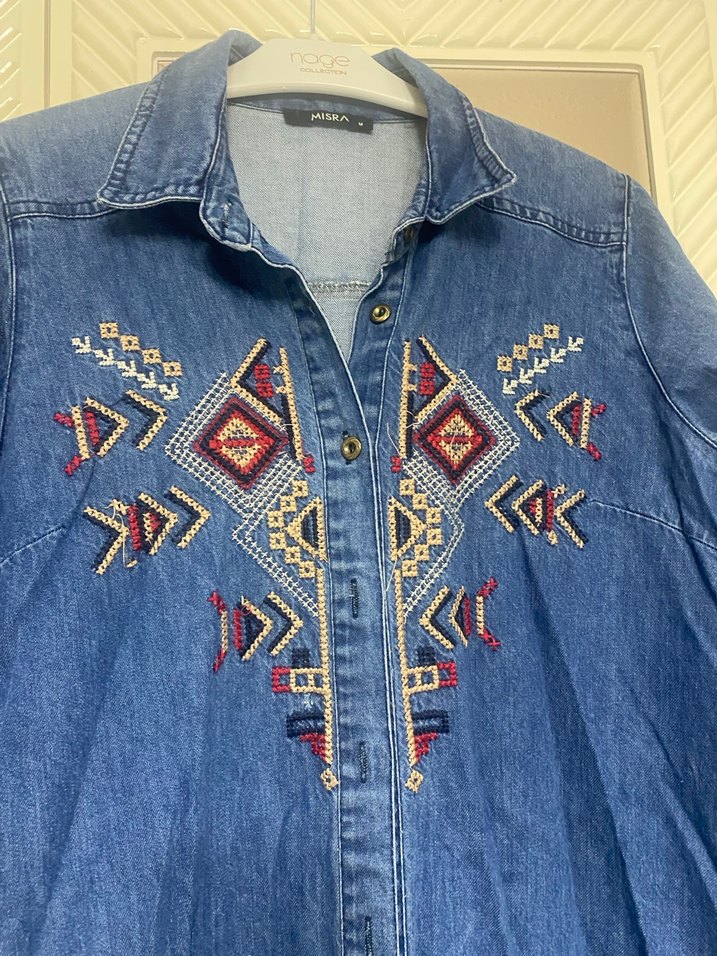 Uzun Mavi Nakışlı Bohem Denim Ceket - Görsel 4