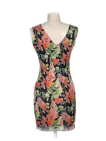 s Beden PreLoved Kısa Elbise %70 İndirimli.