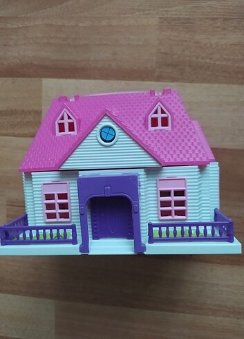 Çantalı Plastik oyuncak ev