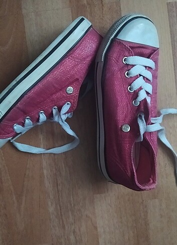 31 Beden bordo Renk Dunlop Converse ayakkabı 