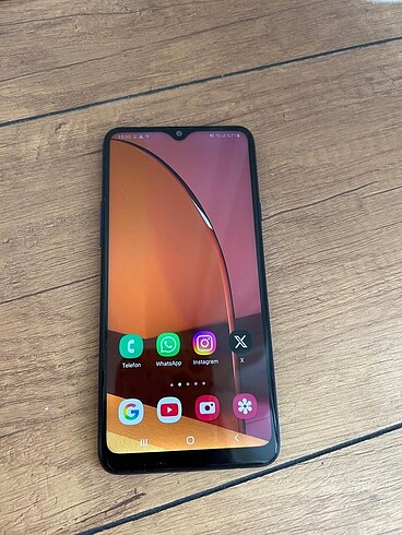 Samsung Telefon A20 S - Görsel 2