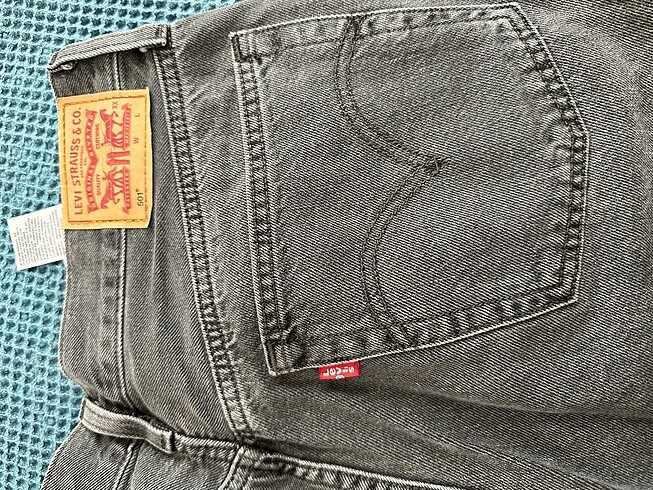 30 Beden Levis 501 model pantolon (W/30 H/30)