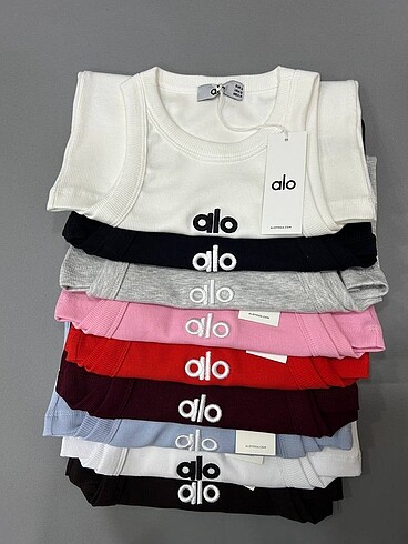 Alo yoga atlet