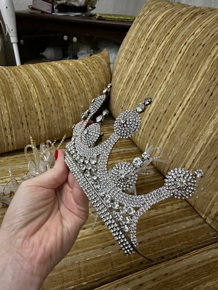 Beyaz Parlak Taşlı Gelin Tacı - Görsel 3