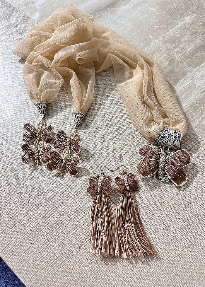 El yapımı kolye küpe takımı - Görsel 2