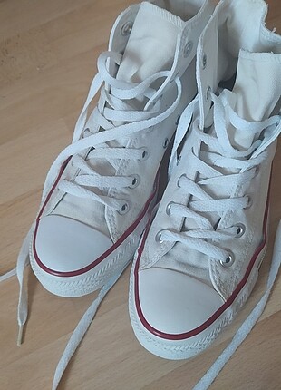 beyaz converse bilekli 