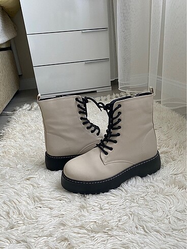 39 Beden ten rengi Renk LCW 39 numara bot