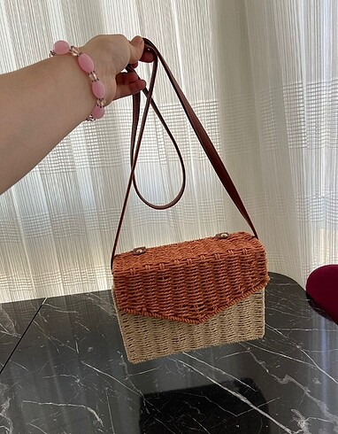 Kutu hasır çanta