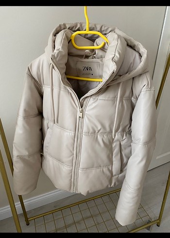 Zara Kadın Beyaz Deri oversize Kışlık Mont