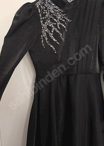 Siyah İşlemeli Uzun Kollu Uzun Abiye Elbise - Görsel 3