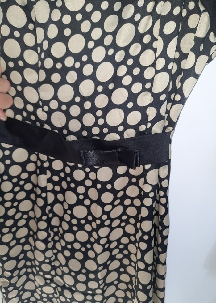 Puantiyeli şık elbise - Görsel 3