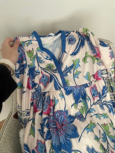Zara Mavi Desenli çiçekli elbise