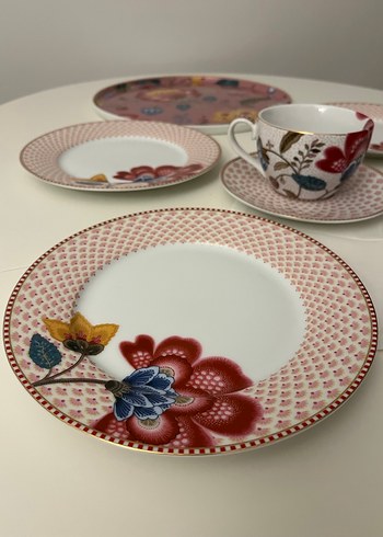 Çiçek Desenli Pip Studiıo. - Görsel 4