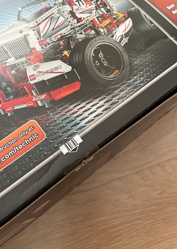 LEGO Technic Yarış Arabası Seti 42000 - Görsel 3