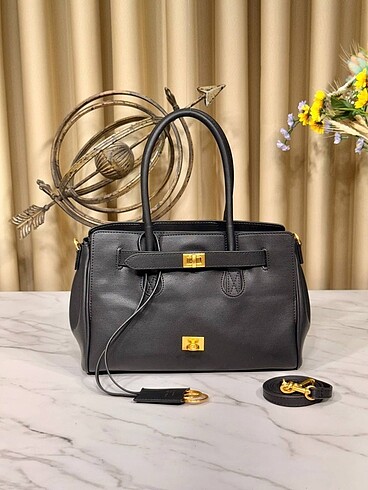  Beden Balenciaga kol çantası