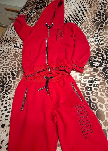 Kızlar İçin Kırmızı Eşofman Takımı - Görsel 9