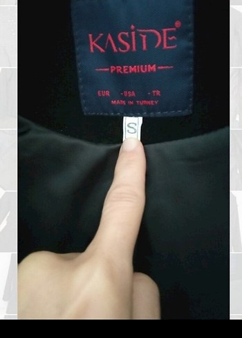 Siyah Kuşaklı Kadın Kaban - Görsel 4