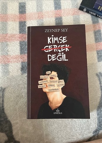 Kimse Değil - Zeynep Sey