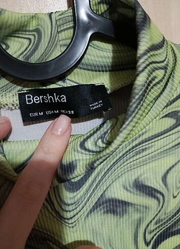 m Beden Bershka crop