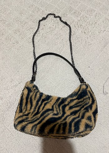 Stradıvarius Kahverengi Zebra Desenli Kürklü Kadın Çanta - Görsel 3