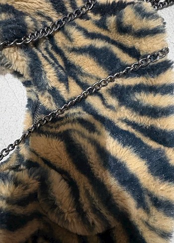 Stradıvarius Kahverengi Zebra Desenli Kürklü Kadın Çanta - Görsel 4