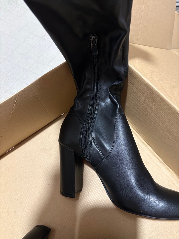 Stradivarius sıfır Topuklu Diz Üstü Kadın Çizme - Görsel 4