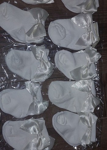 Kız Çocuk Beyaz Saten Görünümlü Çorap - Görsel 3