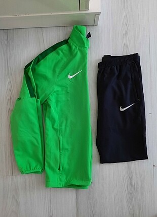 Nike Eşofman Takımı 