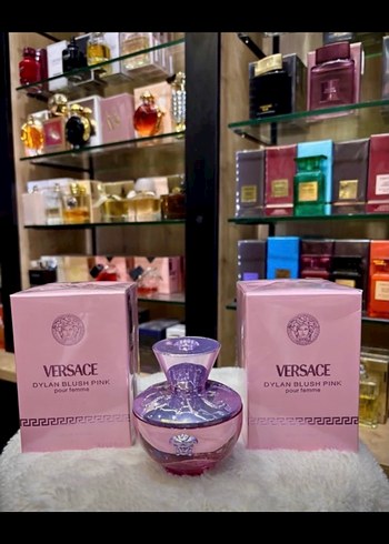 Versace Dylan Blush Pink Zarif Ve Feminen Parfum