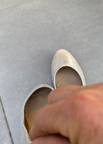 Gri Parlak Suni Deri  Blok Topuklu Kadın Babet - Görsel 7