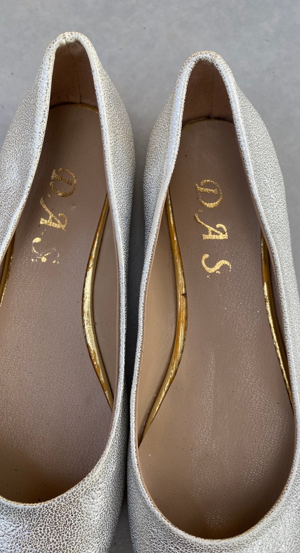 Gri Parlak Suni Deri  Blok Topuklu Kadın Babet - Görsel 5