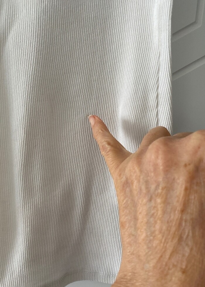 Krem kirli beyaz askılı bluz - Görsel 3