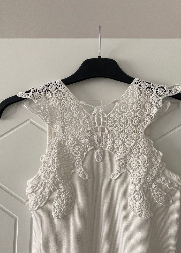 Krem kirli beyaz askılı bluz - Görsel 5