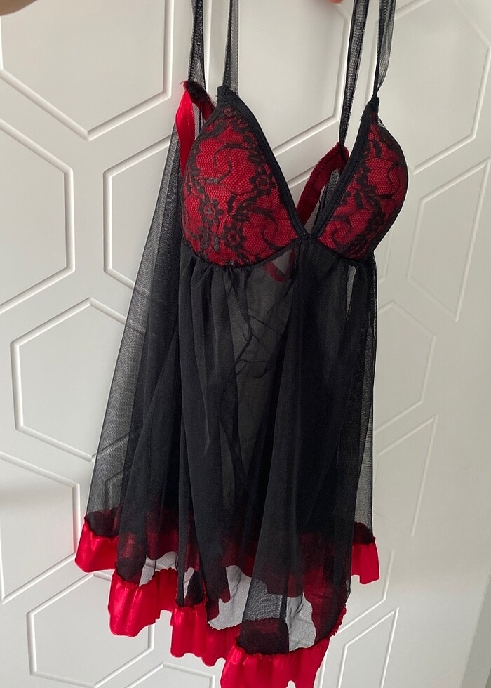 Siyah kırmızı fantastik gecelik - Görsel 4