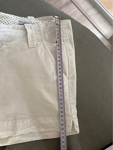 Beyaz kısa bayan şort - Görsel 12