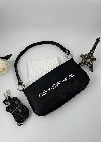  Beden beyaz Renk Beyaz Calvin Klein Jeans Kadın Çanta