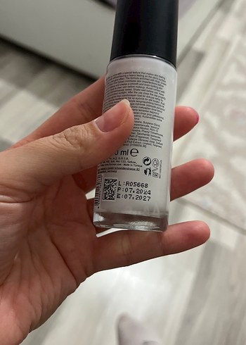 Flormar Flormar Işıltılı Beyaz Makyaj Bazı