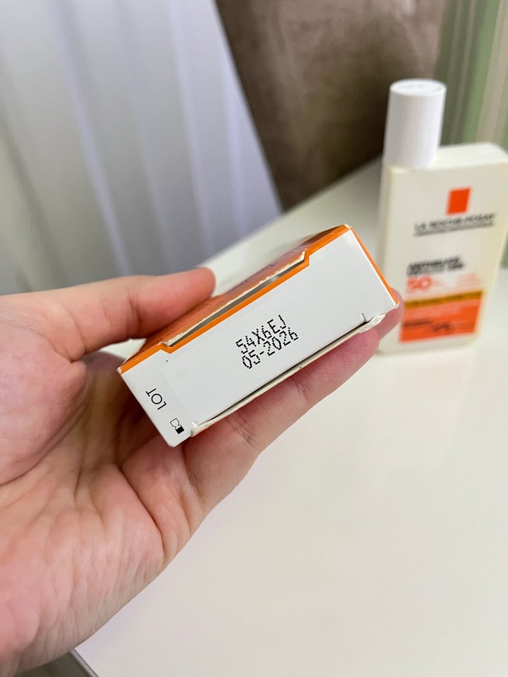 La Roche-Posay Anthelios 50+ Güneş Koruyucu Sıvı - Görsel 2