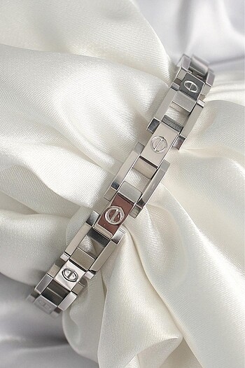 Cartier bileklik