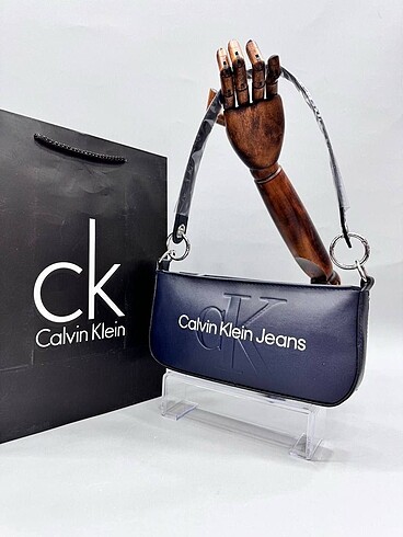  Beden çeşitli Renk Calvin klein çanta