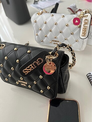 Diğer Guess çanta
