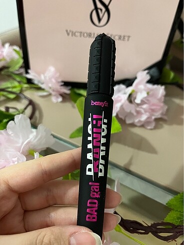 Benefit Cosmetics Benefit badgal maskara