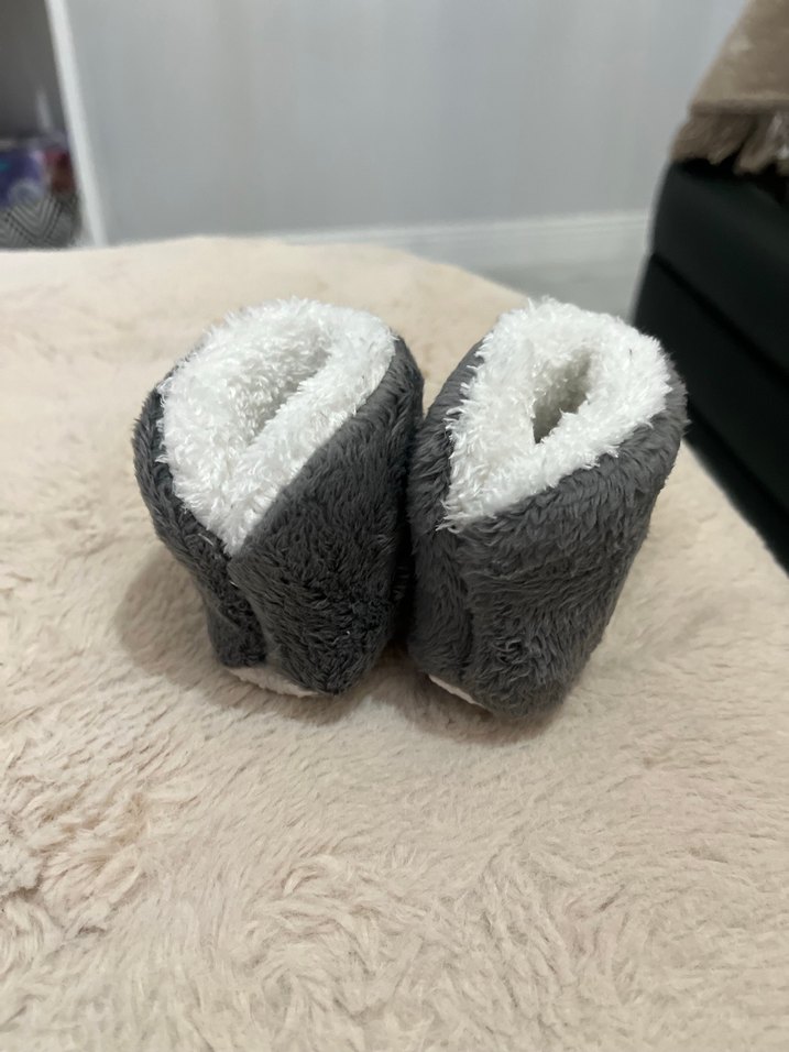 Yenidogan bebek  Gri Kürklü Nakışlı Ev Terliği - Görsel 4