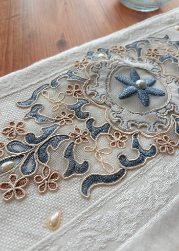 Nakışlı Vintage Beyaz Havlu - Görsel 4