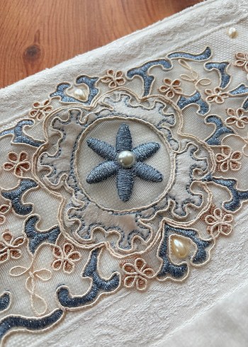 Nakışlı Vintage Beyaz Havlu - Görsel 6