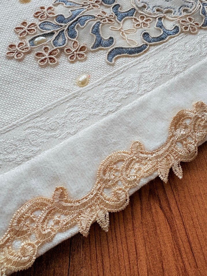 Nakışlı Vintage Beyaz Havlu - Görsel 3